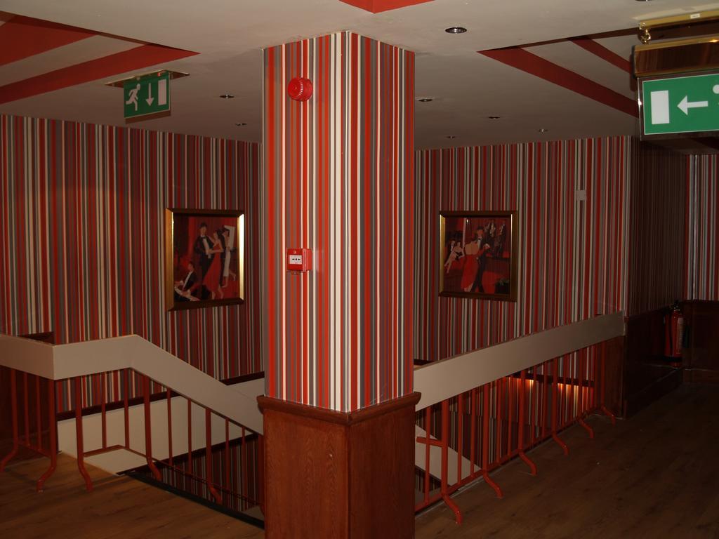 Antonine Hotel フォルカーク エクステリア 写真